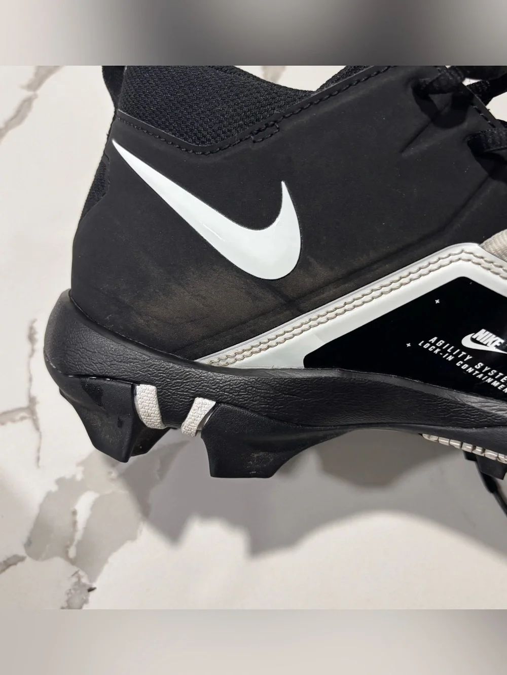 Nike Alpha Fastflex Football Cleats Men’s 10 CV0582-001 Black White Molded Studs